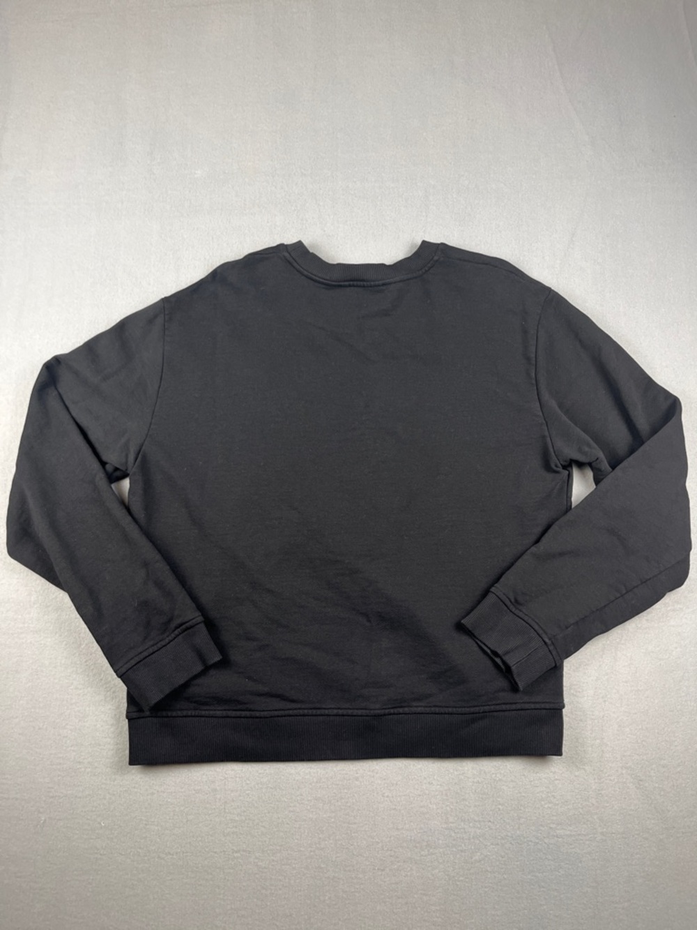 Love Moschino Black Sweatshirt with Red Heart Appliqué
Size: 12 - Picture 4 of 5